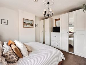 Photo 16- click for photo gallery